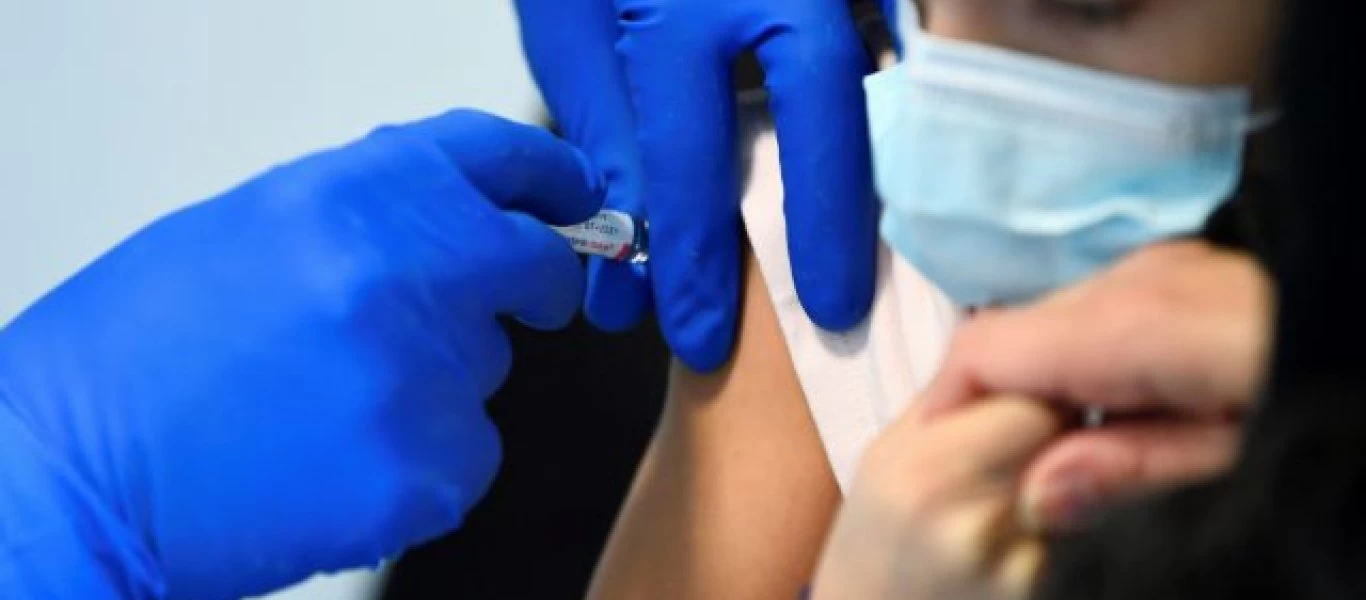 Αμερικανοί επιστήμονες υποστηρίζουν ότι οι έφηβοι έχουν μεγαλύτερο κίνδυνο μυοκαρδίτιδας λόγω ιού παρά εμβολίου